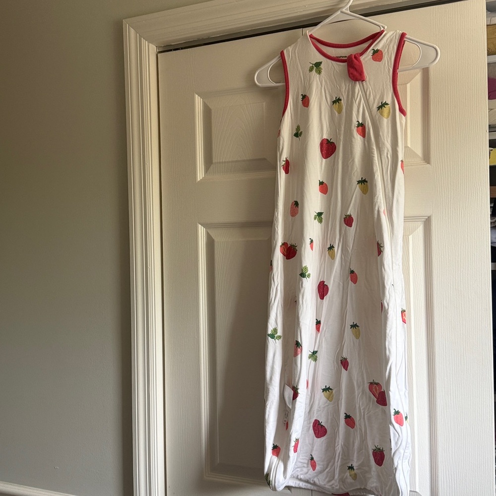 Strawberry Print Bamboo Sleep Sack 0.5 tog - Picture 7 of 7